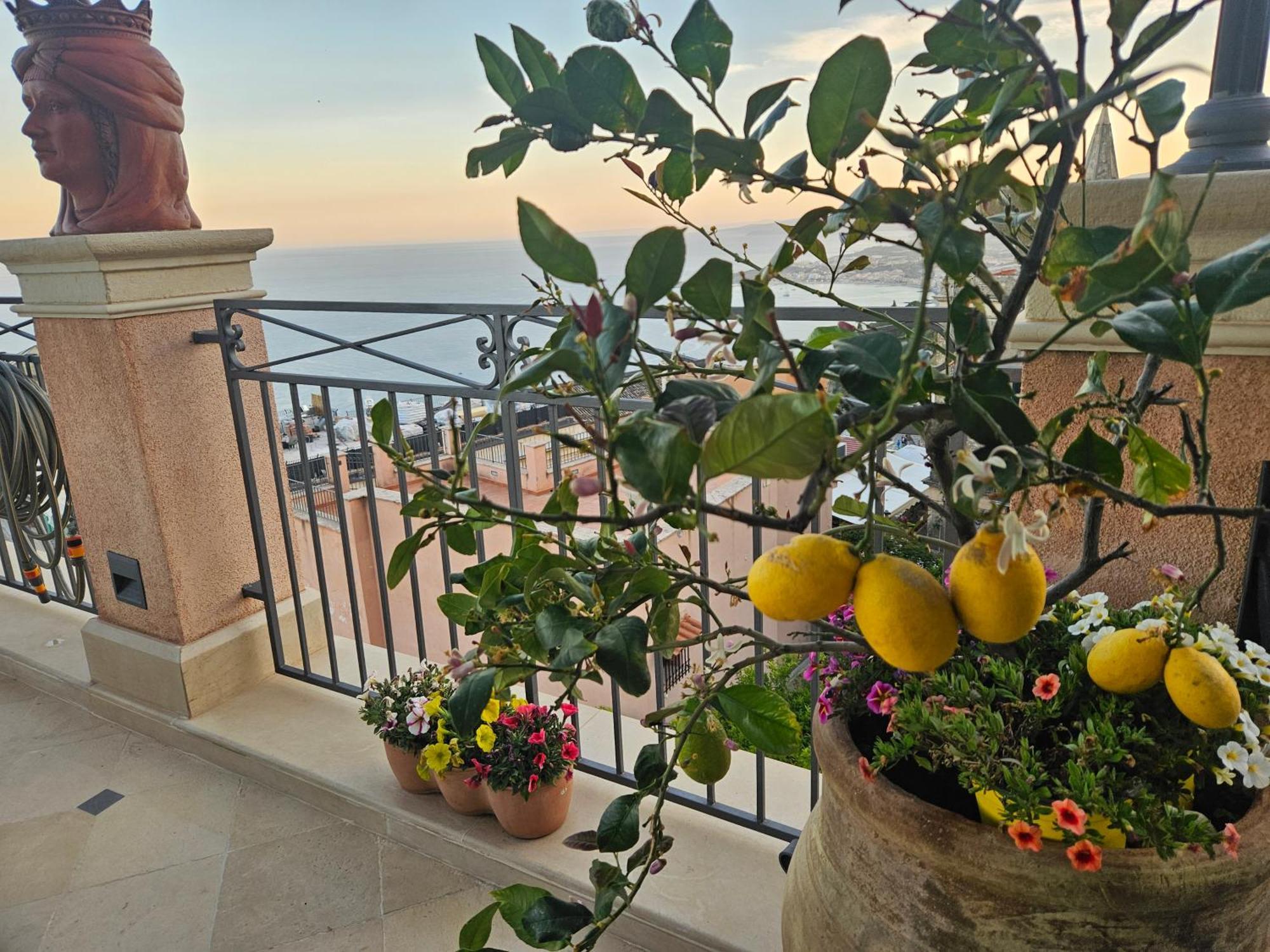 Bed and Breakfast Casa Turchetti Таорміна Екстер'єр фото